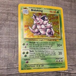 Holographic Nidoking Pokémon Card